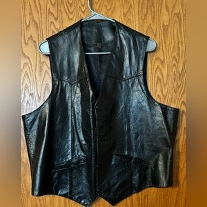 Men’s riding leather vest